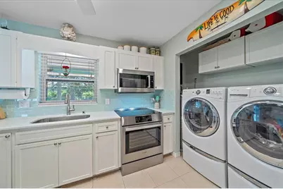 10341 Greenway Avenue, Englewood, FL 34224 - Photo 9