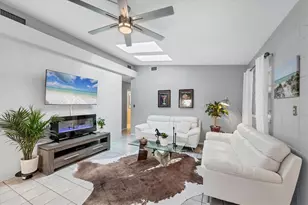 636 Cadiz Rd, Venice, FL 34285 - Photo 5