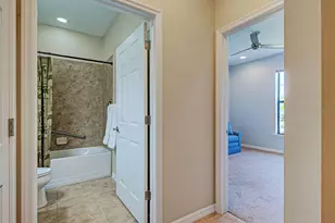 13900 Miranese St, Venice, FL 34293 - Photo 7