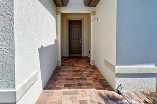 13900 Miranese St, Venice, FL 34293 - Photo 5