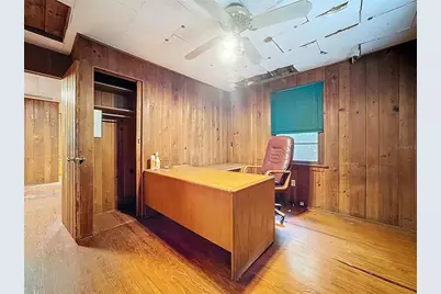 1740 Wisconsin Lane, Sarasota, FL 34239 - Photo 9