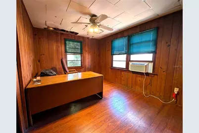 1740 Wisconsin Lane, Sarasota, FL 34239 - Photo 9