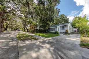 1740 Wisconsin Ln, Sarasota, FL 34239 - Photo 1