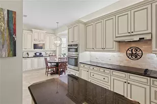 11161 Staveley Ct, Venice, FL 34293 - Photo 7