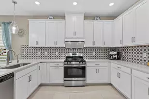 10117 Milky Way Cir, Sarasota, FL 34241 - Photo 5