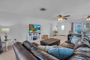 3816 Royal Palm Dr, Bradenton, FL 34210 - Photo 15