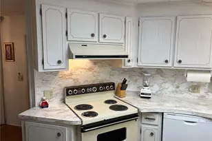 806 Jolanda Cir, Venice, FL 34285 - Photo 23