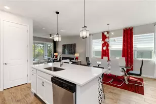 12474 Somatic Ct, Venice, FL 34293 - Photo 11