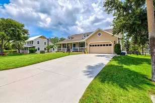 1502 Pine St E, Nokomis, FL 34275 - Photo 9