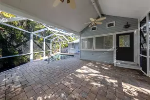726 Eagle Point Dr, Venice, FL 34285 - Photo 29