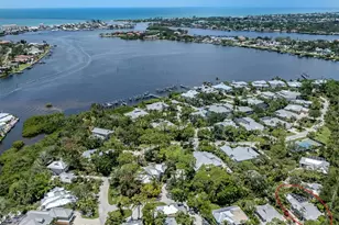 726 Eagle Point Dr, Venice, FL 34285 - Photo 39