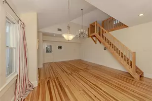 726 Eagle Point Dr, Venice, FL 34285 - Photo 9