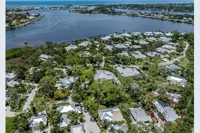 726 Eagle Point Drive, Venice, FL 34285 - Photo 23