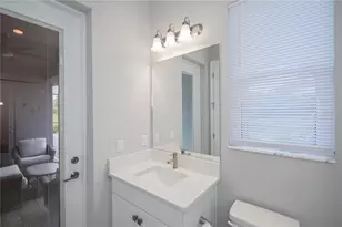 6137 Lungo Lago Dr, Sarasota, FL 34241 - Photo 57