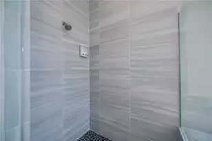 6137 Lungo Lago Dr, Sarasota, FL 34241 - Photo 41