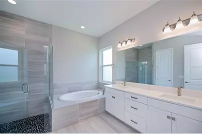 6137 Lungo Lago Drive, Sarasota, FL 34241 - Photo 37