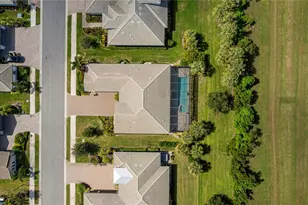 6137 Lungo Lago Dr, Sarasota, FL 34241 - Photo 79