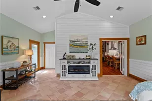 713 Eagle Point Dr, Venice, FL 34285 - Photo 31