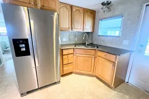 816 Turf, Venice, FL 34285 - Photo 7