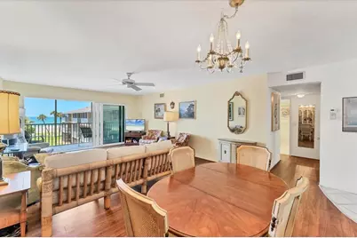 1200 Tarpon Center Drive #306, Venice, FL 34285 - Photo 9