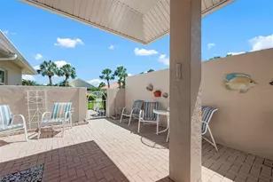 1262 Berkshire Cir, Venice, FL 34292 - Photo 5