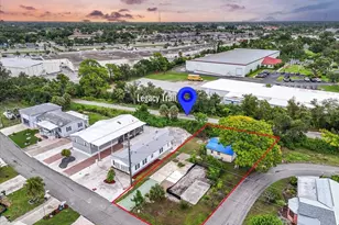 30 Hatchett Creek Rd, Venice, FL 34285 - Photo 1