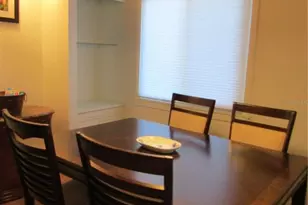 421 Riviera St, Venice, FL 34285 - Photo 5