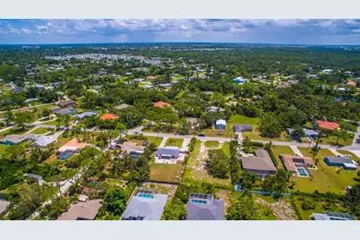 2450 Alamander Avenue, Englewood, FL 34223 - Photo 5