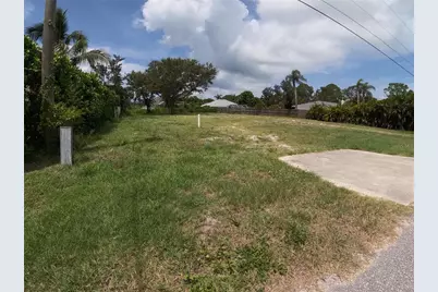 2450 Alamander Avenue, Englewood, FL 34223 - Photo 15