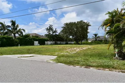 2450 Alamander Avenue, Englewood, FL 34223 - Photo 17