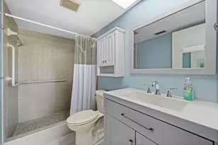 760 Village Cir, Venice, FL 34292 - Photo 13