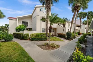 760 Village Cir, Venice, FL 34292 - Photo 1