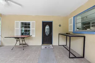 273 S Havana Rd, Venice, FL 34292 - Photo 5