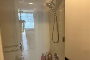 612 Bird Bay Dr S, Venice, FL 34285 - Photo 21