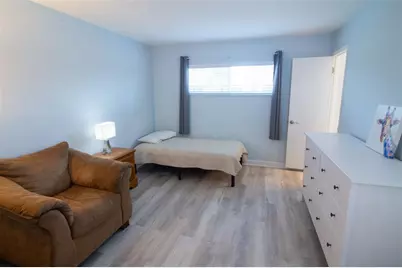 400 Base #225, Venice, FL 34293 - Photo 5