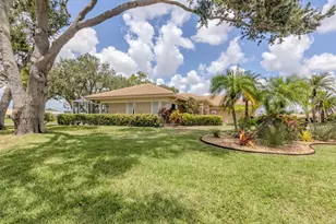 1197 Willow Springs Dr, Venice, FL 34293 - Photo 3