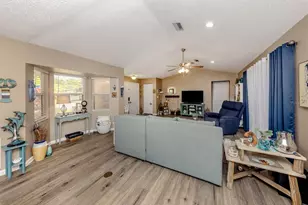 1197 Willow Springs Dr, Venice, FL 34293 - Photo 7