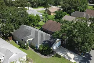 1576 Fawnwood Cir, Sarasota, FL 34232 - Photo 27