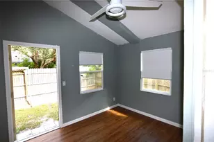 1576 Fawnwood Cir, Sarasota, FL 34232 - Photo 25