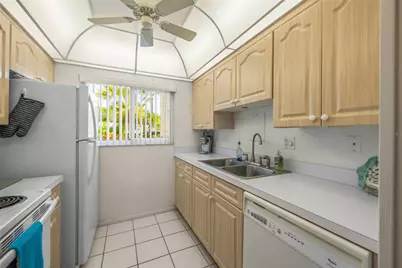 708 Tamiami Trail S #120, Venice, FL 34285 - Photo 13