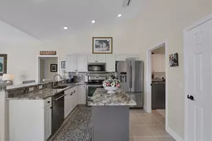 74 Broadmoor Ln, Rotonda West, FL 33947 - Photo 11