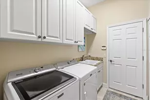 7210 Lake Forest Gln, Lakewood Ranch, FL 34202 - Photo 39