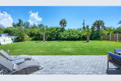 879 E 2nd Street, Englewood, FL 34223 - Photo 3