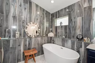 404 Cardiff Rd, Venice, FL 34293 - Photo 23