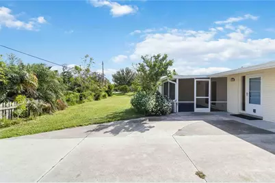 509 Palm Avenue, Nokomis, FL 34275 - Photo 5