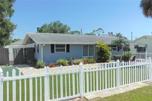 545 Bluebell Rd, Venice, FL 34293 - Photo 3