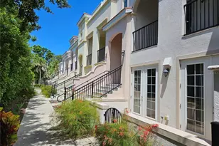 461 Nokomis Ave S, Venice, FL 34285 - Photo 1