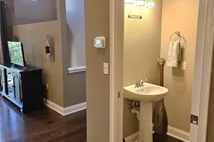 461 Nokomis Ave S, Venice, FL 34285 - Photo 21