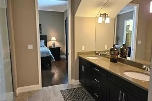 461 Nokomis Ave S, Venice, FL 34285 - Photo 31