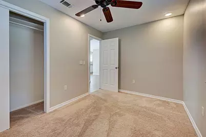 1056 Venetian Parkway, Venice, FL 34285 - Photo 33